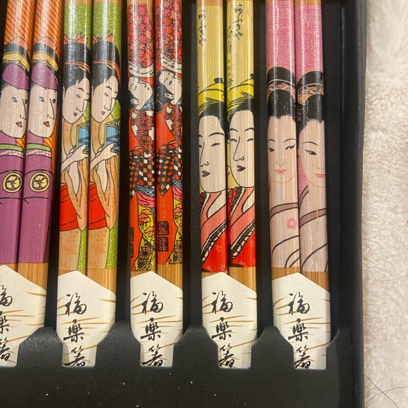 Wooden chopsticks set - Picture 4 of 5